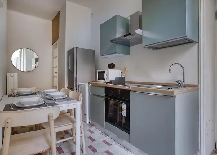 Joivy Mauri - Cosy Flats Near The Duomo 아파트 *
