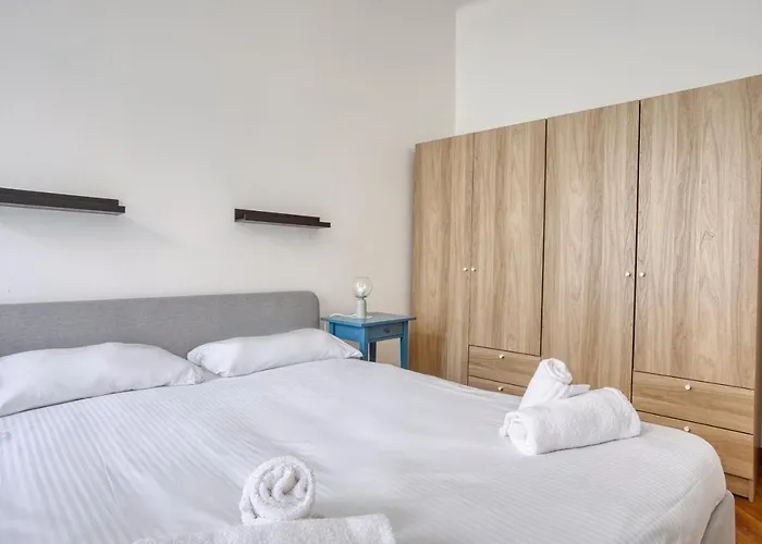 Joivy Mauri - Cosy Flats Near The Duomo