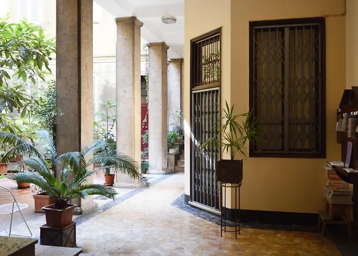 Joivy Mauri - Cosy Flats Near The Duomo * 밀라노
