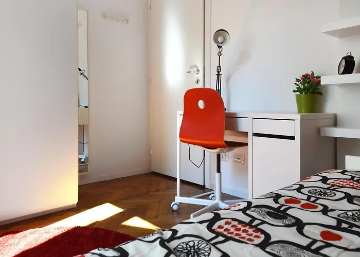 Joivy Mauri - Cosy Flats Near The Duomo * 밀라노